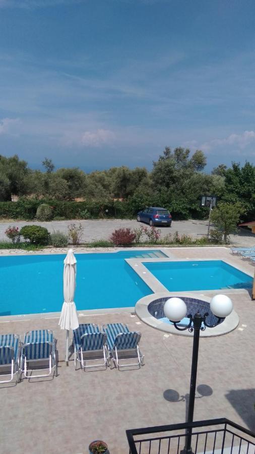 Amarandos Studios With Swimming Pool By Imagine Lefkada Tsoukaladhes Exterior photo