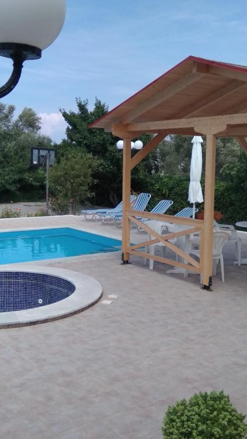 Amarandos Studios With Swimming Pool By Imagine Lefkada Tsoukaladhes Exterior photo